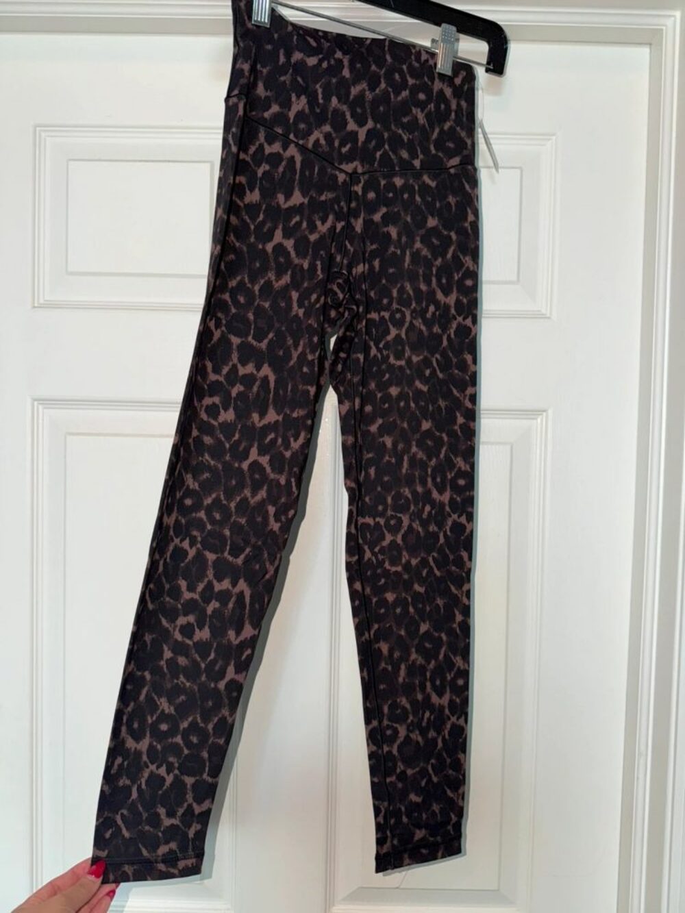 Offline by Aerie Real Me Xtra leopard leggings – small NWT